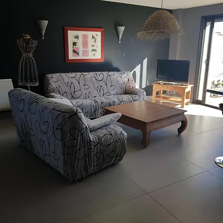 Chez Jeff Apartment *